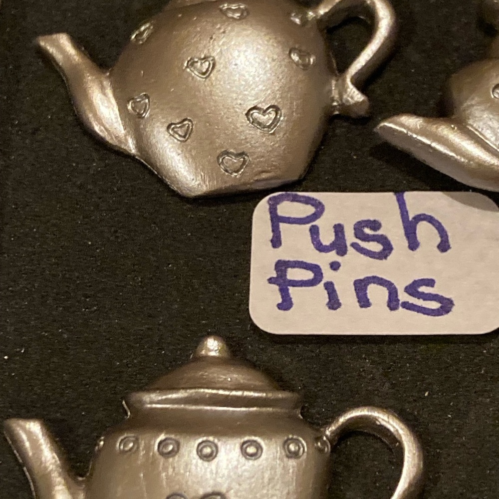 Push pins - Picture 6 of 7